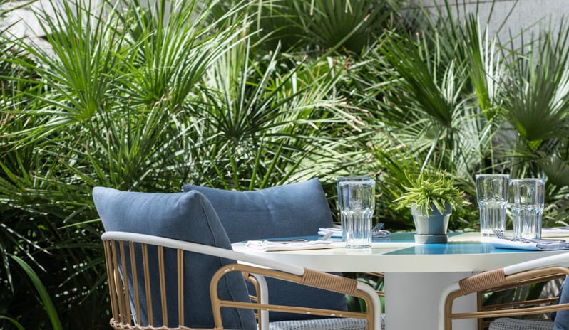 Malibu 90265, Table