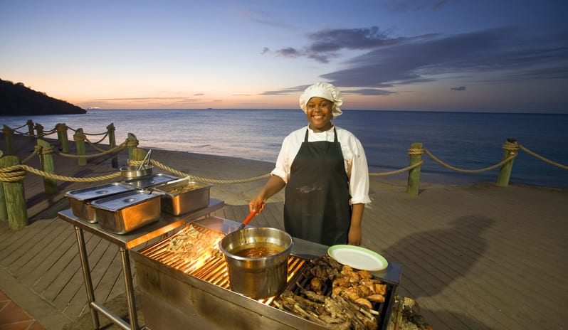 GalleyBayResortandSpa_RestaurantsBars_SeagrapeRestaurantBBQ