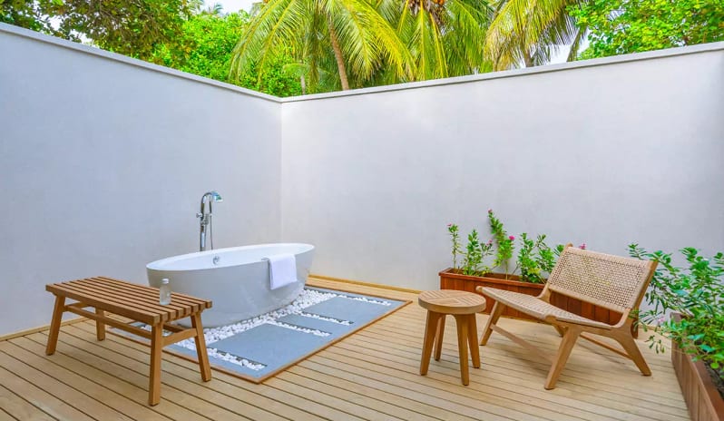 BeachPoolVillaBathroom
