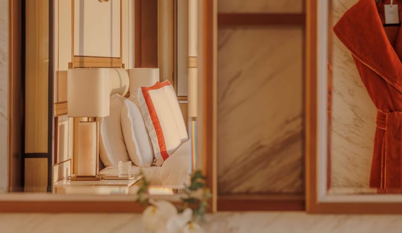 maa_ocean-terrace-room-details_image-1