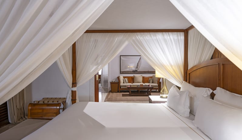 TRZ_Accommodation_Franipani_Ocean_pool_Villa_Interior_17012