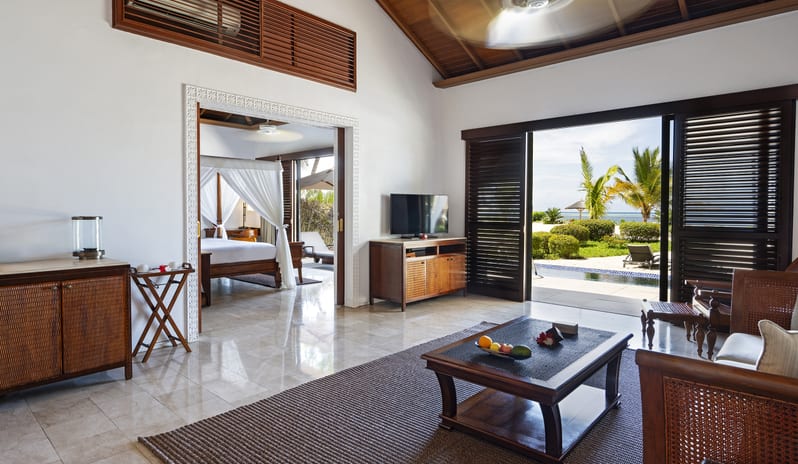 TRZ_Accommodation_Luxury_Ocean_Pool_Villa_Exterior_17032