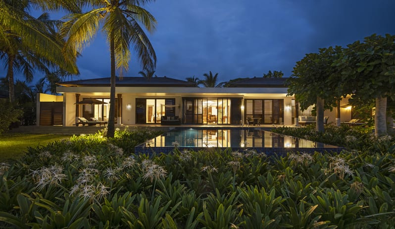 TRZ_Accommodation_Presidential_Oceanfront_Pool_Villa_Exterior_17050