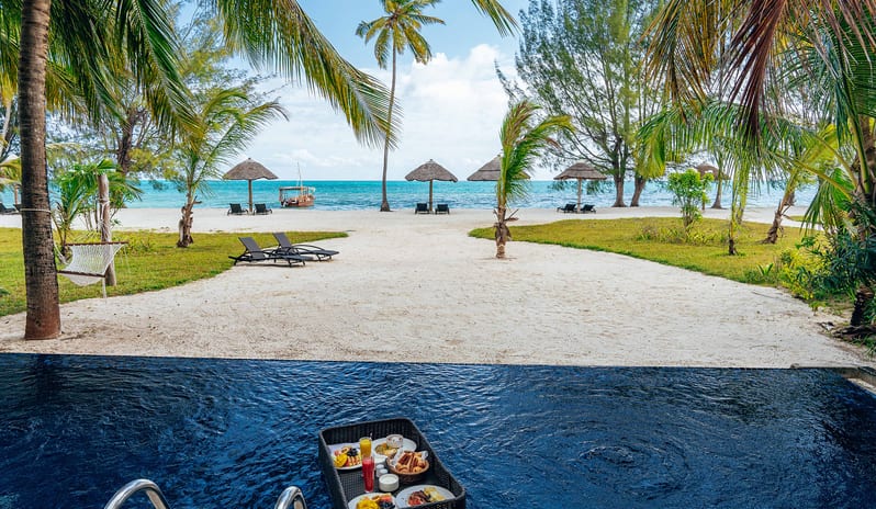 TRZ_Accommodation_Prestige_Oceanfront_Pool_Villa_Exterior_17061