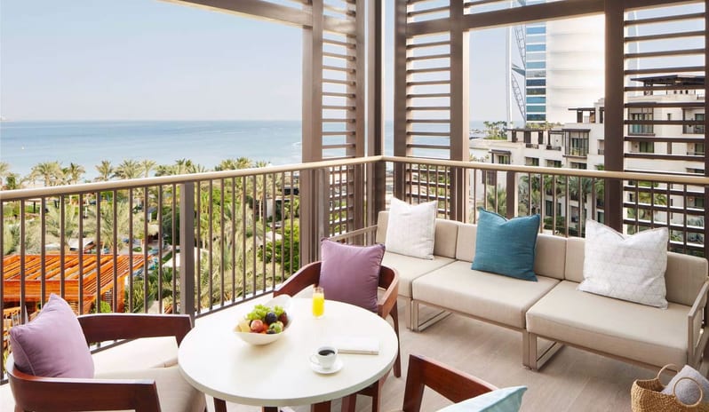 jan-room-detail-gallery-1___family-suite