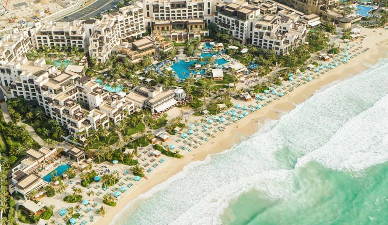 jan-room-detail-gallery-5___pool-terrace