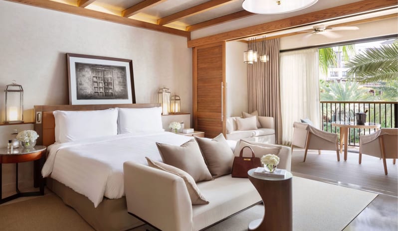 jan-room-detail-listing-card-all___family-superior