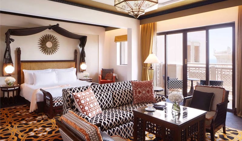 jaq-room-detail-gallery-1-junior-ocean-suite