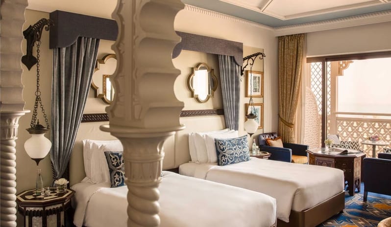 jaq-room-detail-gallery-1-ocean-deluxe