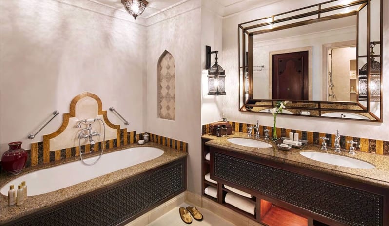 jaq-room-detail-gallery-2-junior-ocean-suite_001