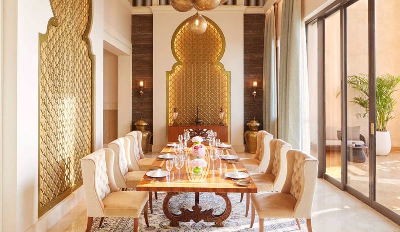 jaq-room-detail-gallery-2-three-bedroom-royal-suite