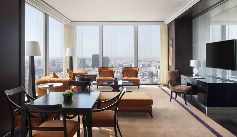 bt-doha-urban-suite-living-view