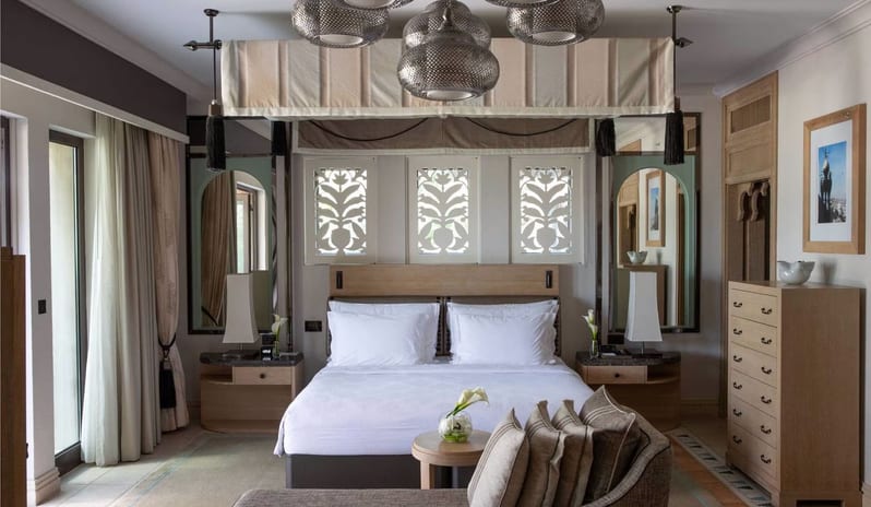 dam-room-detail-gallery-1-gulf-summerhouse-ocean-suite