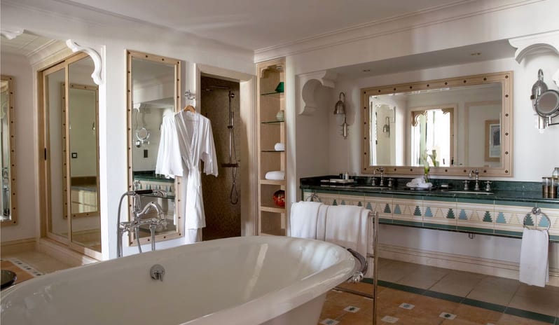 dam-room-detail-gallery-2-gulf-summerhouse-ocean-suite