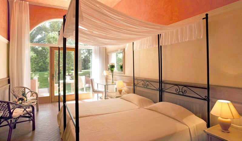 FVR_Hotel-Castello_Deluxe-Room-Patio_11