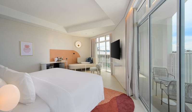 03-ckr-deluxe-city-view-02