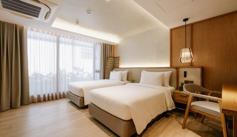 Deluxe Connecting Room