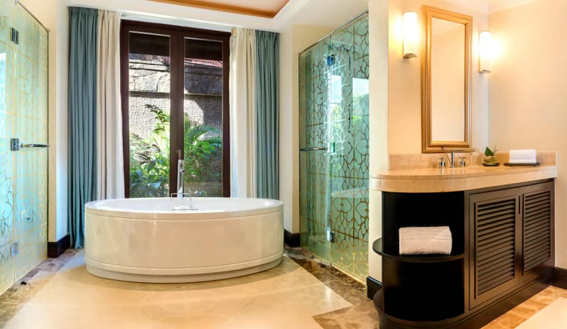 mrutb-bathroom-3801-hor-clsc