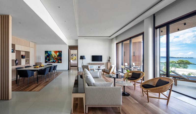 silversands-accommodations-oceanviewonebedpenthousesuite-gallery-02-6564e4080bc24