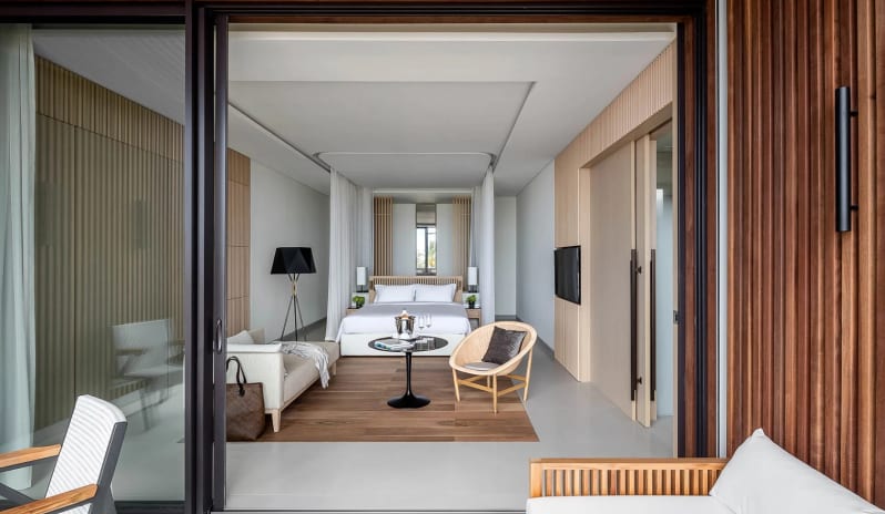 silversands-grandanse-02-rooms-02-roomlistings-03-oceanviewpenthouselevelking-01-6504aa09c0b4d