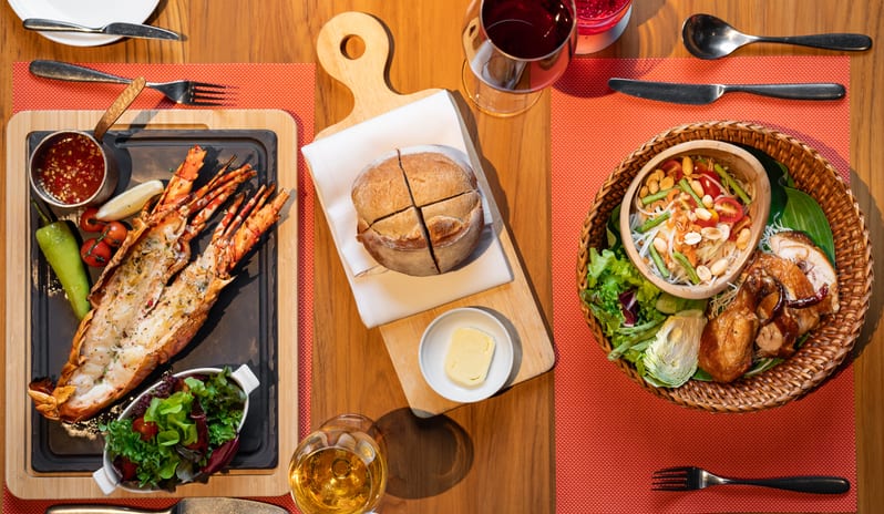 SAii Laguna Phuket Food Beverage Terra & Mar Bar