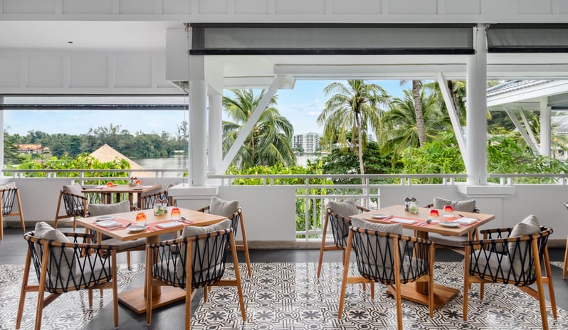 SAii Laguna Phuket Food Beverage Terra & Mar Bar