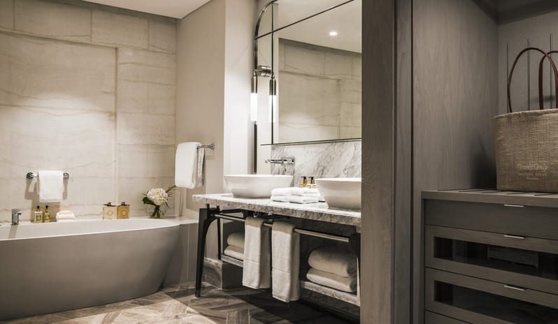 One&Only Le Saint Géran - Beach Front Junior Suite Bathroom