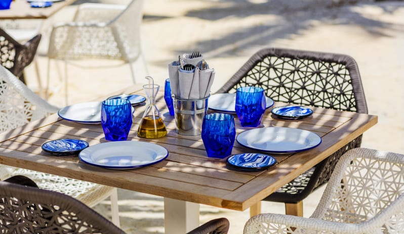 One&Only Le Saint Geran - La Pointe_Table_Beach