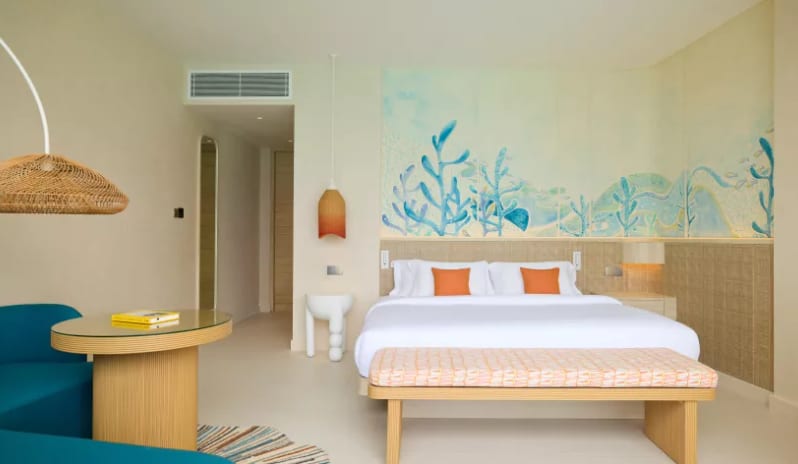 indian-ocean-holidays-maldives-centara-mirage-lagoon-maldives-mirage-overwater- villa-with-jacuzzi