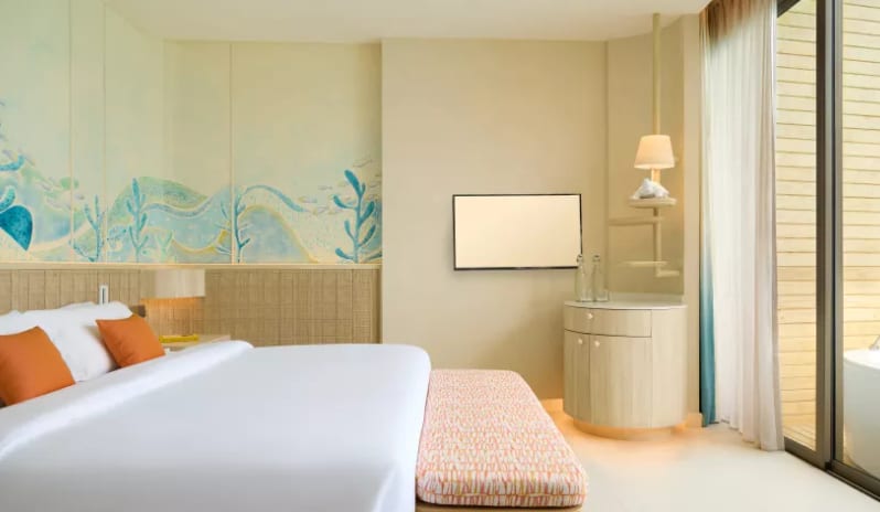 indian-ocean-holidays-maldives-centara-mirage-lagoon-maldives-mirage-overwater- villa-with-jacuzzi