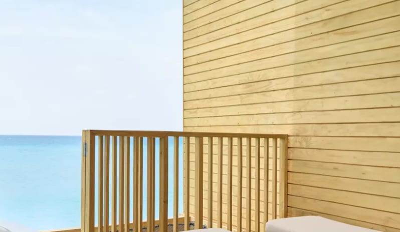 indian-ocean-holidays-maldives-centara-mirage-lagoon-maldives-mirage-overwater- sunset-villa-with-jacuzzi