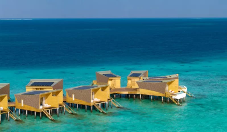 indian-ocean-holidays-maldives-centara-mirage-lagoon-maldives-mirage-overwater- sunrise-pool-villa