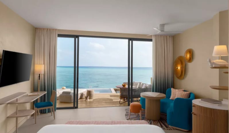 indian-ocean-holidays-maldives-centara-mirage-lagoon-maldives-mirage-overwater- sunrise-pool-villa