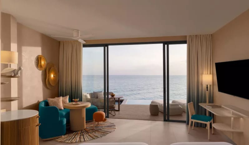 indian-ocean-holidays-maldives-centara-mirage-lagoon-maldives-mirage-overwater- sunrise-pool-villa
