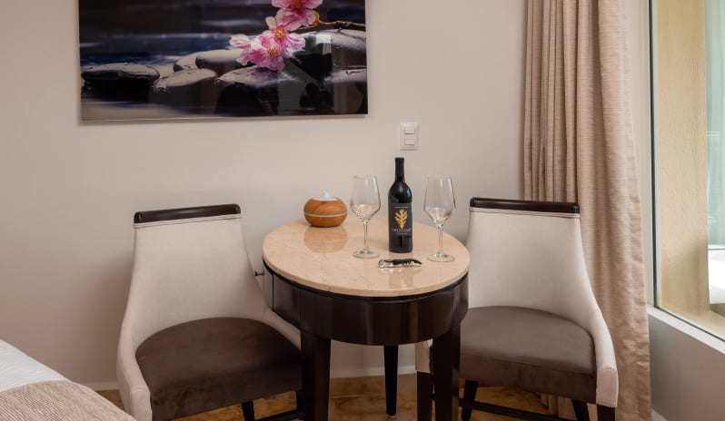 Moon Palace Nizuc - Superior Deluxe Garden View_wine_bottle