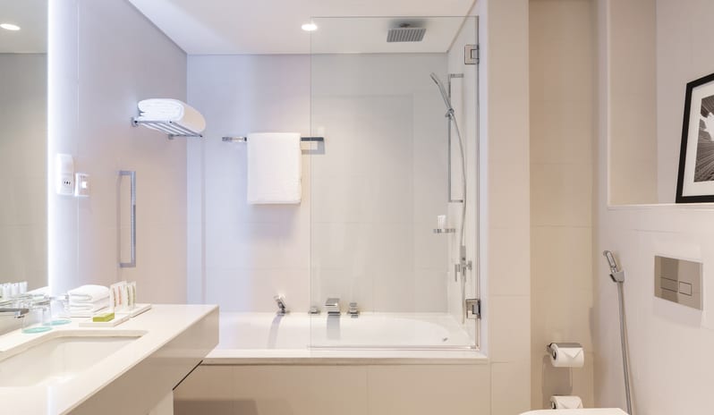 Le Royal Meridien Beach Resort & Spa - Super Deluxe Land View Room_MainDeluxBathroom