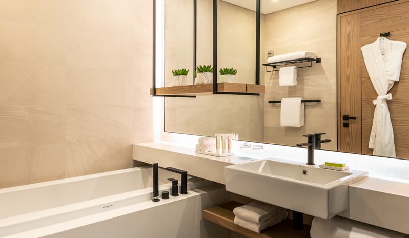 Le Royal Meridien Beach Resort & Spa -Royal Club Tower Room Sea View