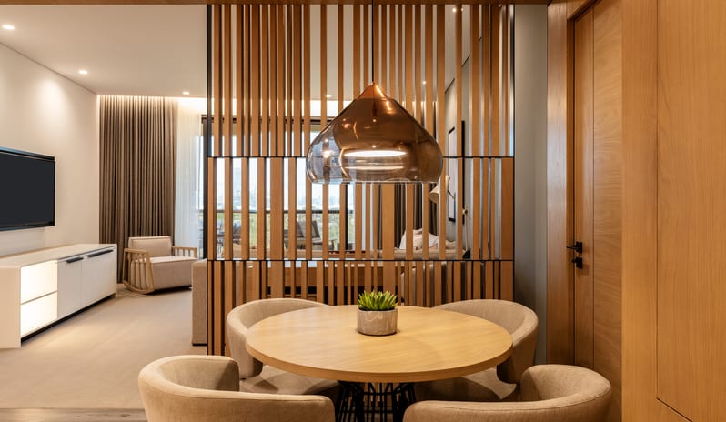 Le Royal Meridien Beach Resort & Spa - Royal Club Tower Suite_DinningArea