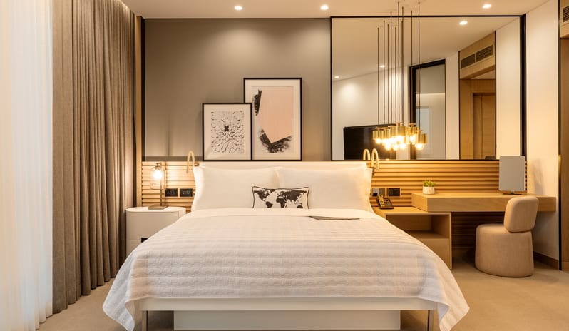 Le Royal Meridien Beach Resort & Spa - Royal Club Tower Suite_Masterbedroom