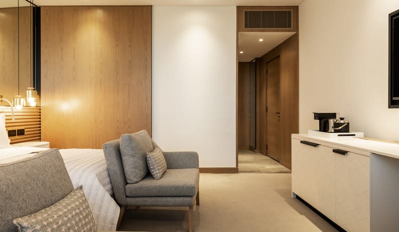 Le Royal Meridien Beach Resort & Spa -Royal Club Tower Room Sea View