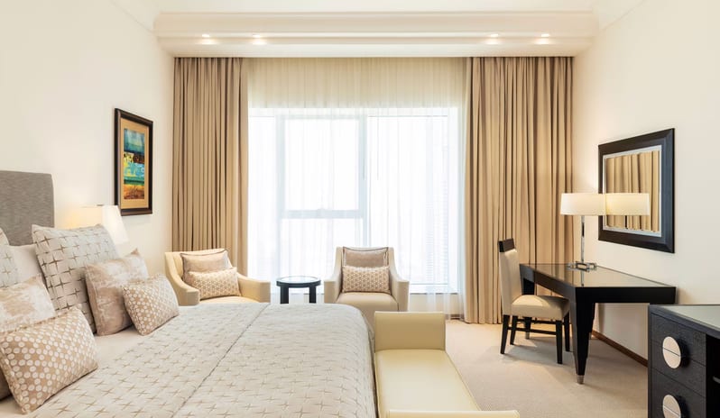 grosvenor-house-three-bedroom-tower-2suite