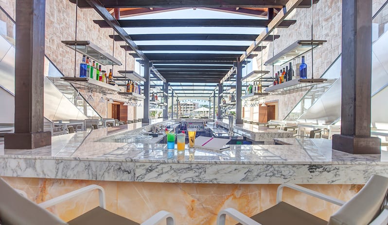 royalton-saint-lucia-martini-mix