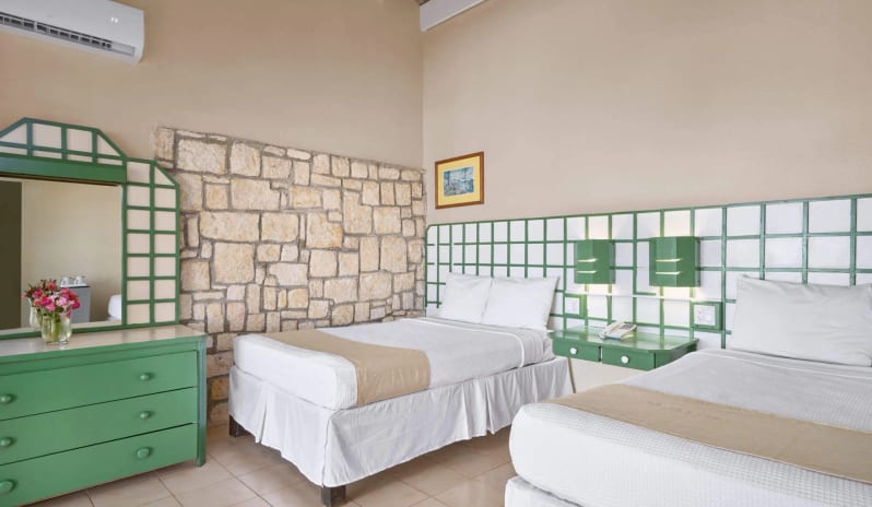 antigua-holidays-hawksbill-garden-view-bungalow-doubles-interior