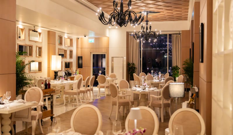 middle-east-holidays/abu-dhabi/rixos-marina-abu-dhabi-hotel-vero- italiano-ristorante