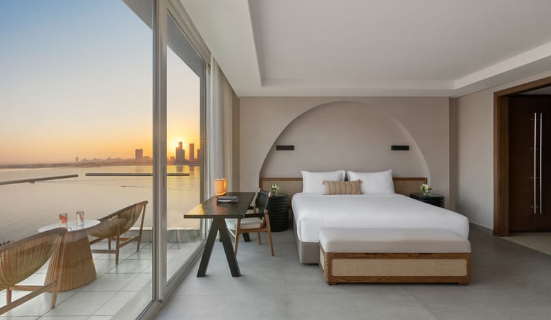 middle-east-holidays-dubai-rixos-the-palm-dubai-hotel-and-suites-hotel-senior-suite