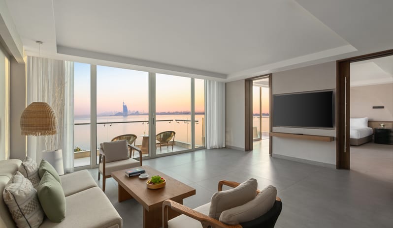middle-east-holidays-dubai-rixos-the-palm-dubai-hotel-and-suites-hotel-senior-suite