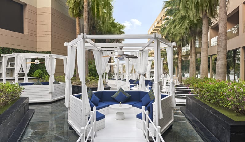 Middle-east-holidays-dubai-rixos-the-palm-dubai-hotel-and-suites-hotel-nargile-lounge