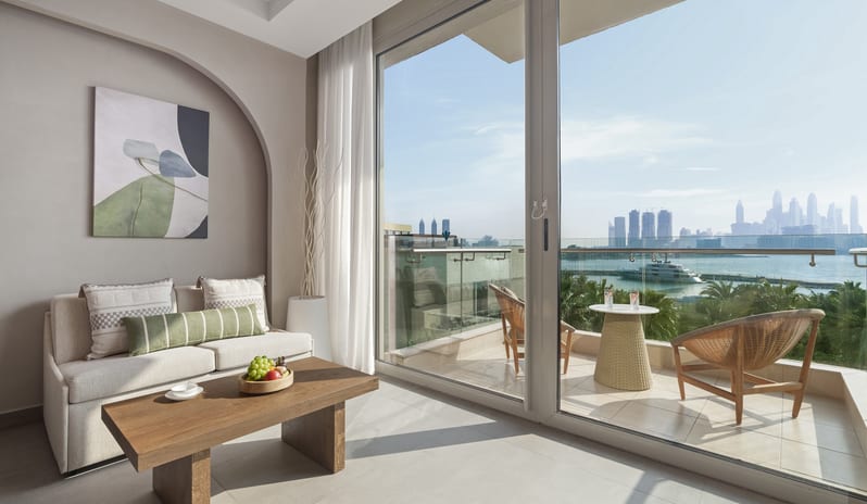 middle-east-holidays-dubai-rixos-the-palm-dubai-hotel-and-suites-hotel-deluxe-sea-view-room
