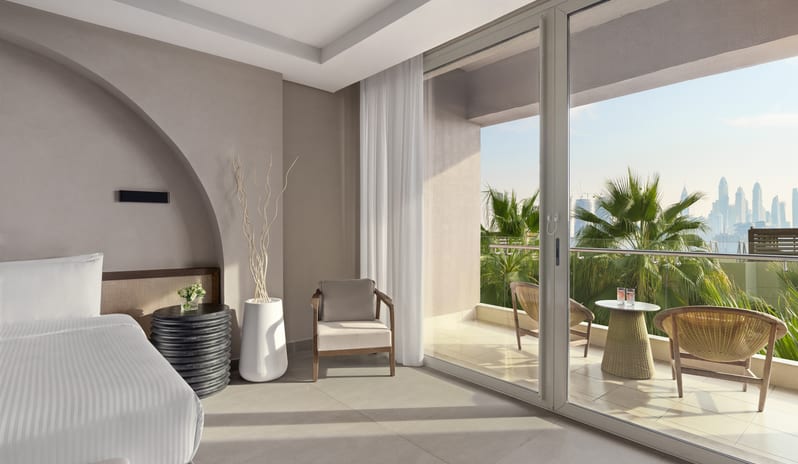 middle-east-holidays-dubai-rixos-the-palm-dubai-hotel-and-suites-hotel-deluxe-room