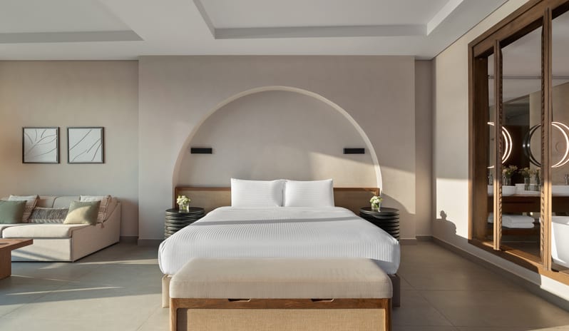 middle-east-holidays-dubai-rixos-the-palm-dubai-hotel-and-suites-hotel-premium-sea-view-room